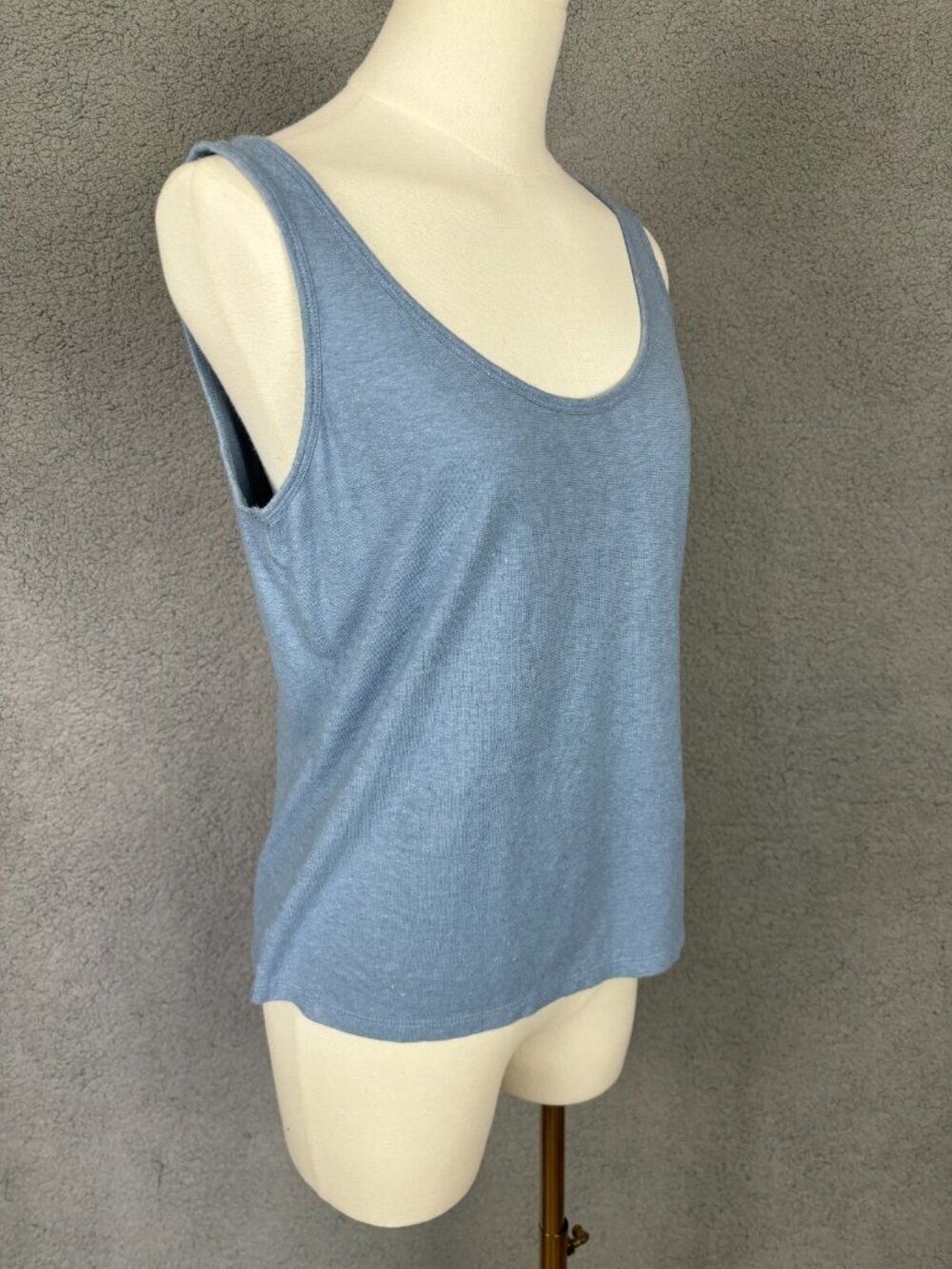 Patagonia Women’s Trail Harbor Tank Top Light Plume Grey Medium New With Tag's. - Picture 2 of 8